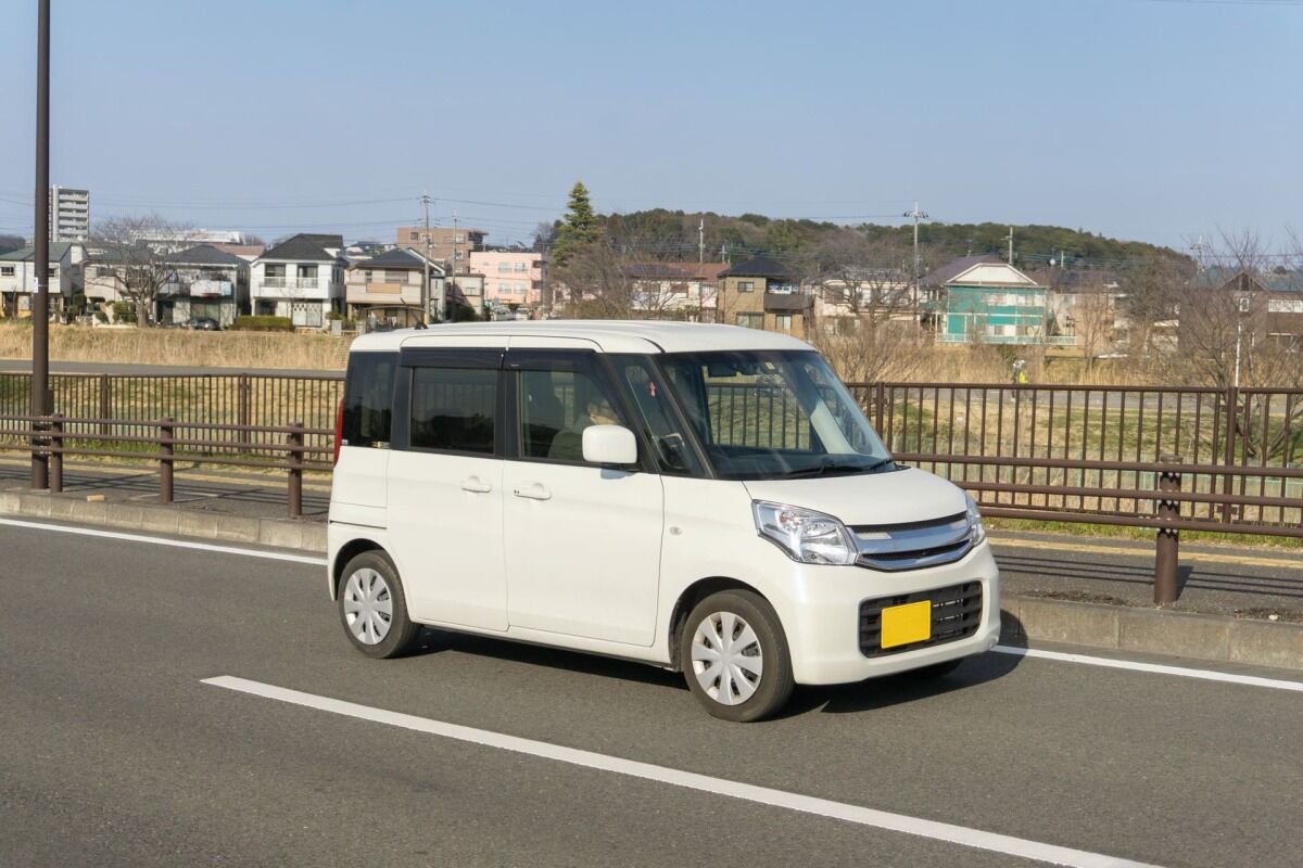 自動車